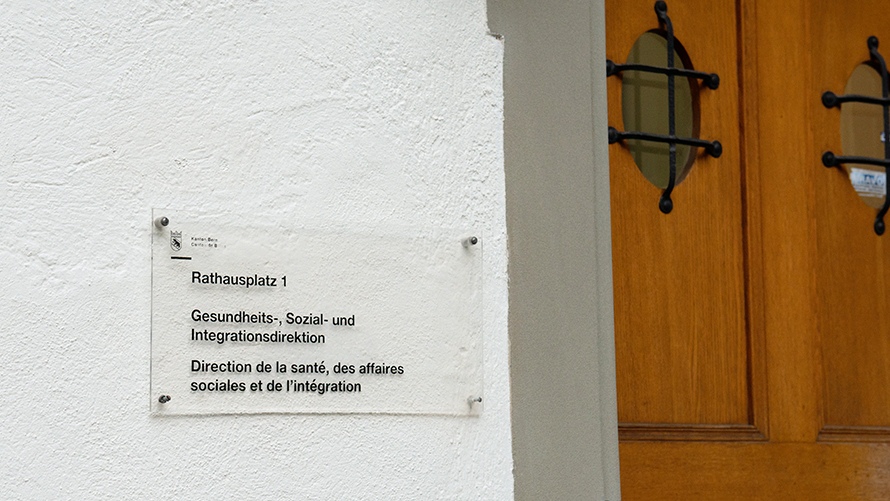 Gesundheits-, Sozial- und Integrationsdirektion des Kantons Bern - Eingang - Referenzgeschichte der GLAUX GROUP