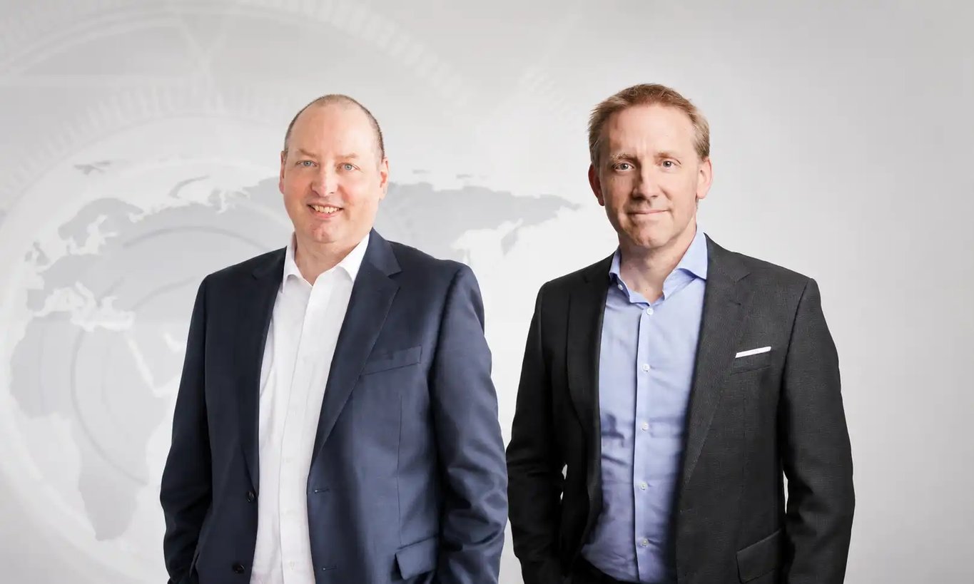 Ueli Aregger und Andreas Ressnig im Anzug