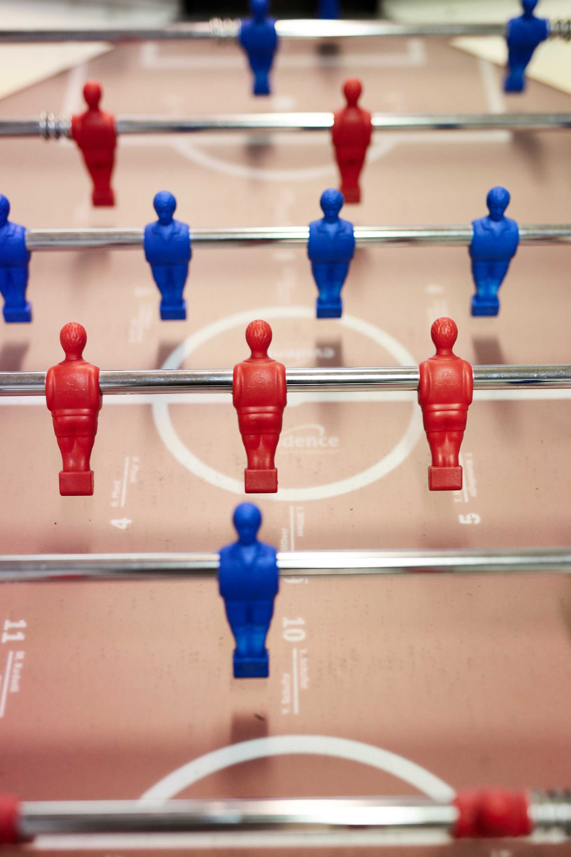 Tischfussball Tisch - Mitarbeiternamen auf Grund